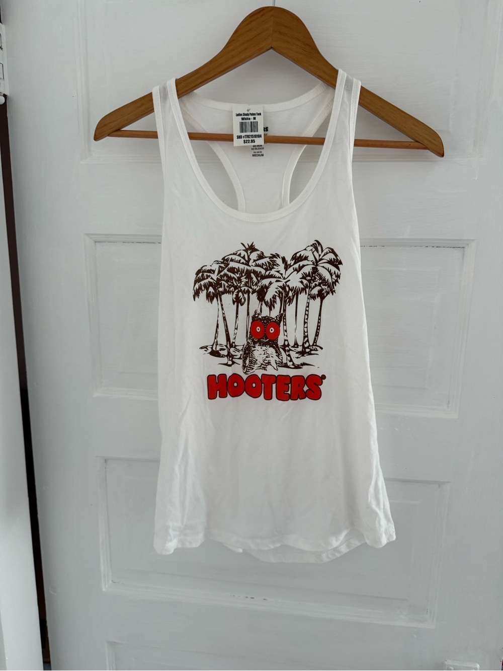 Hooters Tank Top NWT
